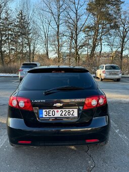 Chevrolet Lacetti - 4