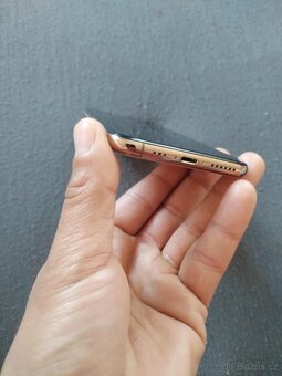 iPhone XS 64g - 4