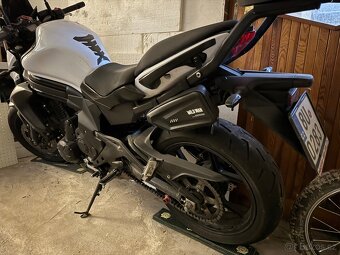 Kawasaki ER-6N - 4