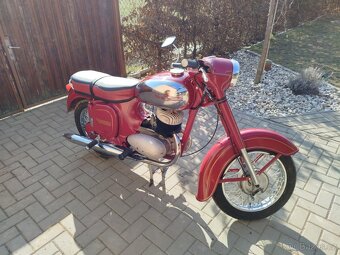 Jawa 250/559 - 4
