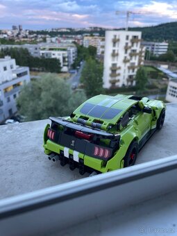 Lego ford mustang - 4