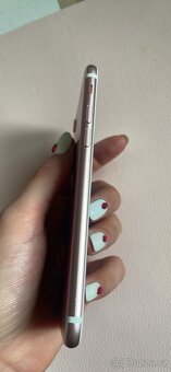 iPhone 7 - 4