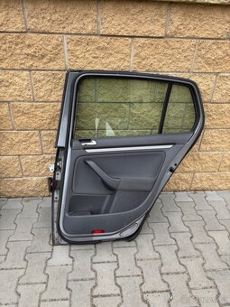 Prave dveře golf V - 4