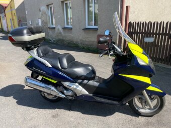 HONDA SILVER WING FJS 600 - 4