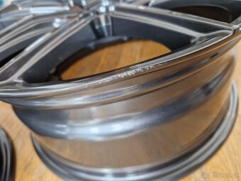 Forzza R17 et42 7.5j 5x112 viz popis - 4