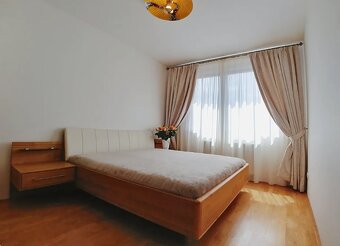 krásný byt 3+KK, 93m2 v ul. U Dívčích hradů, Praha 5 - Smích - 4