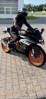 Prodám jako novou moto KTM rc 125 2016 - 4