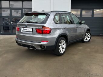 •BMW X5 xDrive30d, Bi-XENON, PDC, TAŽNÉ Z. - 4