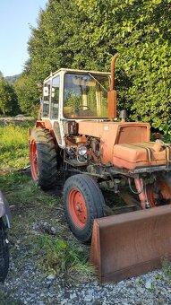 Bělorus traktorbagr - 4
