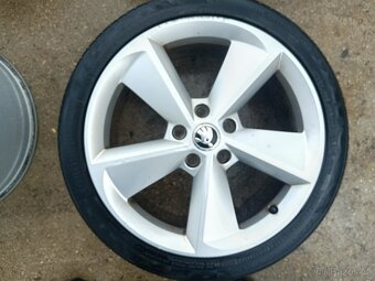 ALU kola škoda 18" 5x112 - 4