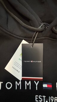 Tommy Hilfiger - 4