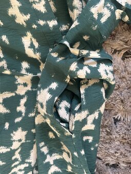 Krásné příjemné košilové šaty v midi délce vel 40, nové - 4