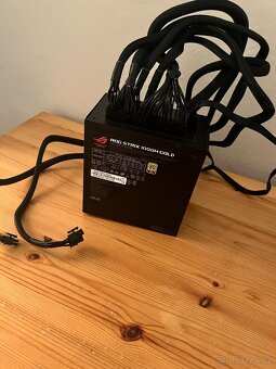 ASUS ROG STRIX 1000W GOLD Funkční,Záruka - 4