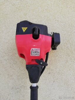 Benzínový křovinořez - 4