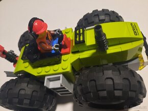 LEGO City 60181 Traktor do lesa - 4