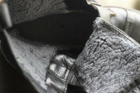 Dívčí kozačky LASOCKI (CCC) s kožíškem - vel. 36 - 4