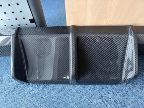 BMW M3 G80 OEM zadní difusor carbon - 4
