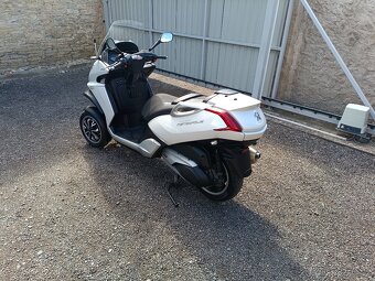 Peugeot metropolis 400 Stačí řidičák skupiny B Kufr, Bílý - 4