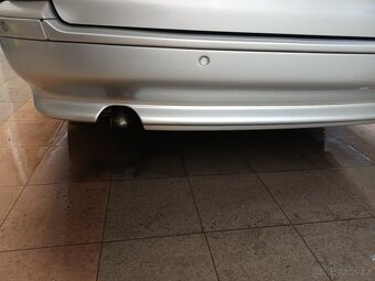 BMW E39 combi -zadni nárazník originál Titan Silber - 4