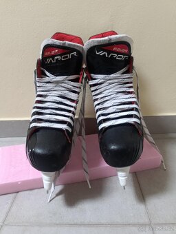 Brusle Bauer Vapor X3.7 - 4