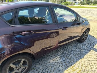 Ford  Fiesta - 4