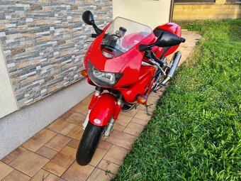 Honda VTR 1000 Firestorm - 4