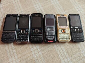 Mobilní telefony NOKIA - funkční za Kč 200,- za kus - 4