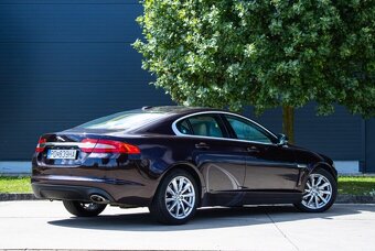 Jaguar XF 2.2D Premium Luxury - 4
