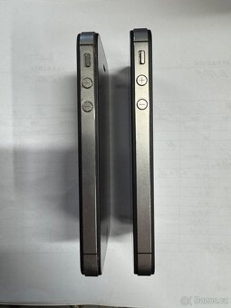 Apple iPhone 4s 2x v hezkém stavu - 4