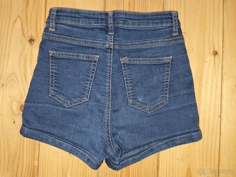 Vel  S - kraťasy,trička, mikiny..... - 4