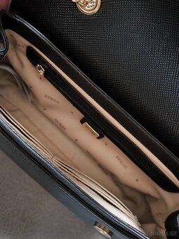 Guess crossbody kabelka - nová - 4