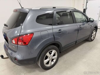 Nissan Qashqai 2.0 DCi, 7míst, 4x4, tažné,panorama - 4