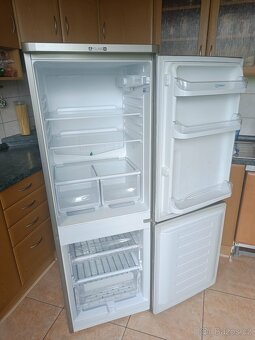 Lednice s mrazákem - Indesit NCAA 55 NX - 4