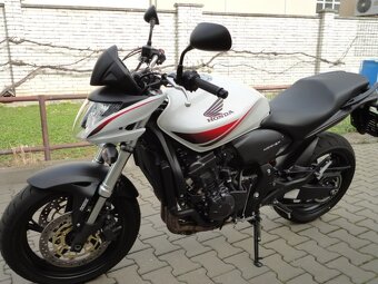 HONDA CB600F HORNET - 4