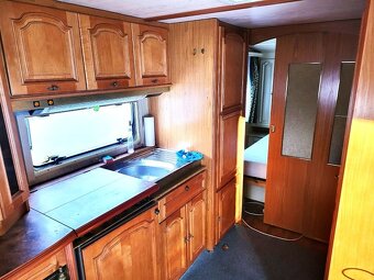 2 karavany, elektřina, voda, vířivka, 1,15 hodiny z Ostravy. - 4