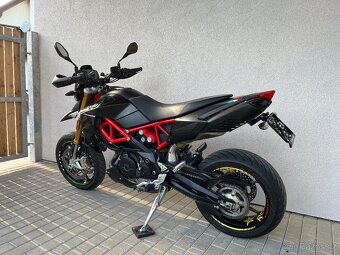 Aprilia Dorsoduro 900 - 4