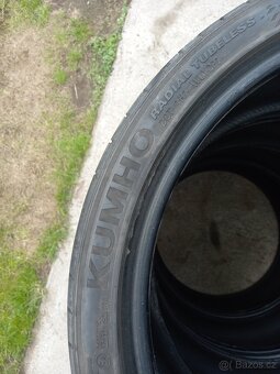 Pneu kumho 235/35 r19 - 4
