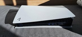 Playstation 5 s mechanikou + 2 ovladače + 4 hry + nabíječka - 4