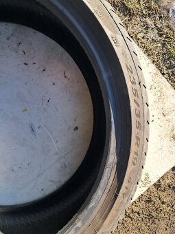 1x Letní pneu Pirelli Pzero 235/35/19 - 4