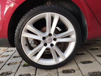 Alu disky 7J x 17 et43 rozteč 5x100 + pneu - 4