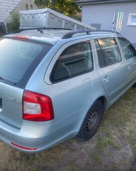 ŠKODA OCTAVIA COMBI 1.6 TDI DSG FACELIFT - 4