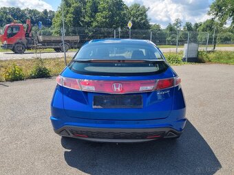 Honda Civic 1.4 - 4
