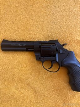 Plynový revolver Zoraki - 4