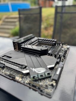 ASUS ROG STRIX Z890-E GAMING WIFI, Záruka - 4