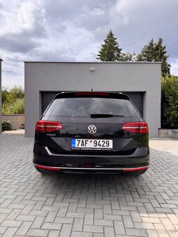 Volkswagen PASSAT variant 2.0TDI DSG BMT Highline - 4