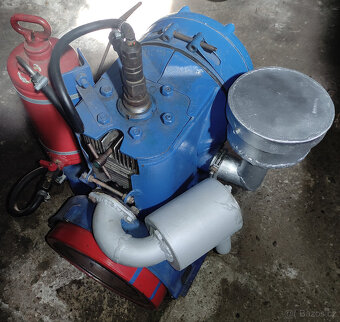 Motor Slávia 1D80 na motorobot PF63D - 4