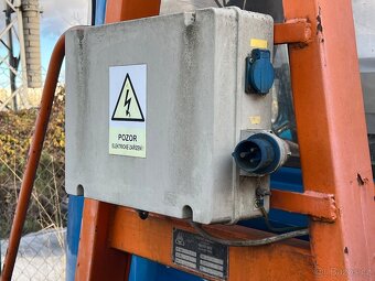 AVIA A31 vysokozdvižná plošina - 4