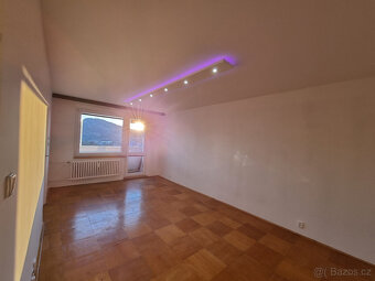 Pronájem bytu 1+1 ve Vsetíně, 46m2 + 6m2 dvě zasklené lodžie - 4