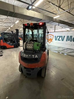 Vysokozdvižný vozík Toyota, 02-8FGF20 s pozicionerem - 4