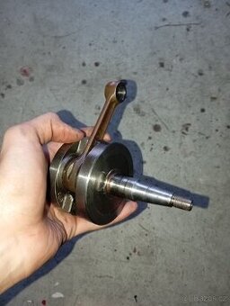 Díly motoru d50b - 4